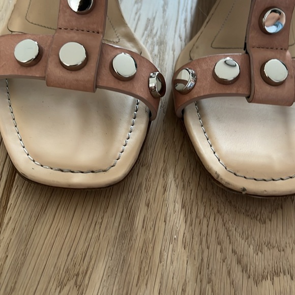 Balenciaga leather studded sandals - Picture 8 of 10